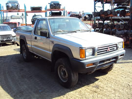 1994 MITSUBISHI PICK UP TRUCK MIGHTY MAX MODEL REGULAR CAB 3.0L V6 MT 4X4 COLOR SILVER 143658