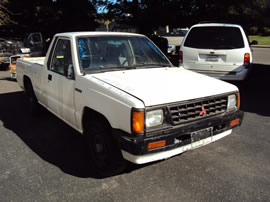 1990 MITSUBISHI TRUCK REGULAR CAB MIGHTY MAX MODEL 2.4L EFI MT 2WD 5 SPEED COLOR WHITE 133638