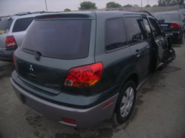 2003 MITSUBISHI OUTLANDER COLOR GREEN STK 113568