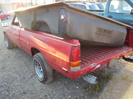 1986 MITSUBISHI PICK UP COLOR RED STK#103515