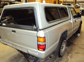 1990 MITSUBISHI TRUCK COLOR SILVER, STK # 113548