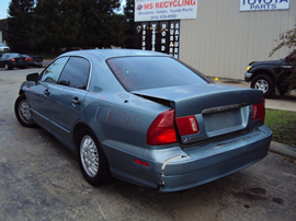 1998 MITSUBISHI DIAMANTE 4 DOOR SEDAN ES MODEL 3.5L V6 AT FWD COLOR BLUE  STK 123613
