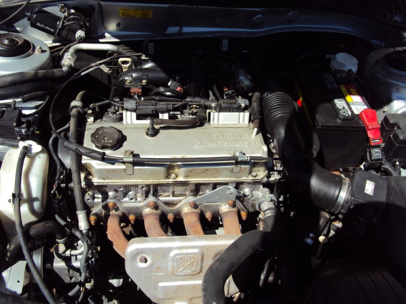2000 Mitsubishi Galant Es Model 4 Door Sedan 2 4l At Color Silver 143659 Mitsubishi Parts Recycling