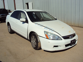 2006 HONDA ACCORD 4 DOOR SEDAN LX MODEL 2.4L AT FWD COLOR WHITE STK A13041
