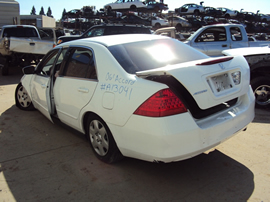 2006 HONDA ACCORD 4 DOOR SEDAN LX MODEL 2.4L AT FWD COLOR WHITE STK A13041