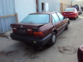 1988 HONDA ACCORD DX MODEL 4 DOOR SEDAN 2.0L AT FWD COLOR MAROON STK A13043