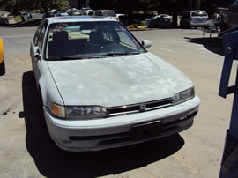 1993 HONDA ACCORD 4 DOOR SEDAN EX MODEL 2.2L MT FWD COLOR PRIMER A14086