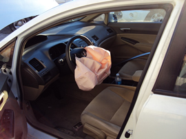 2006 HONDA CIVIC 4 DOOR SEDAN 1.8L AT COLOR WHITE STK A13037